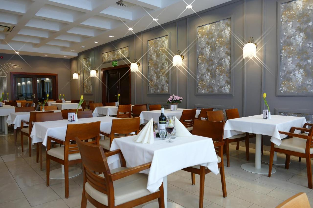 Hotel Termy Palacowe Nałęczów Екстериор снимка