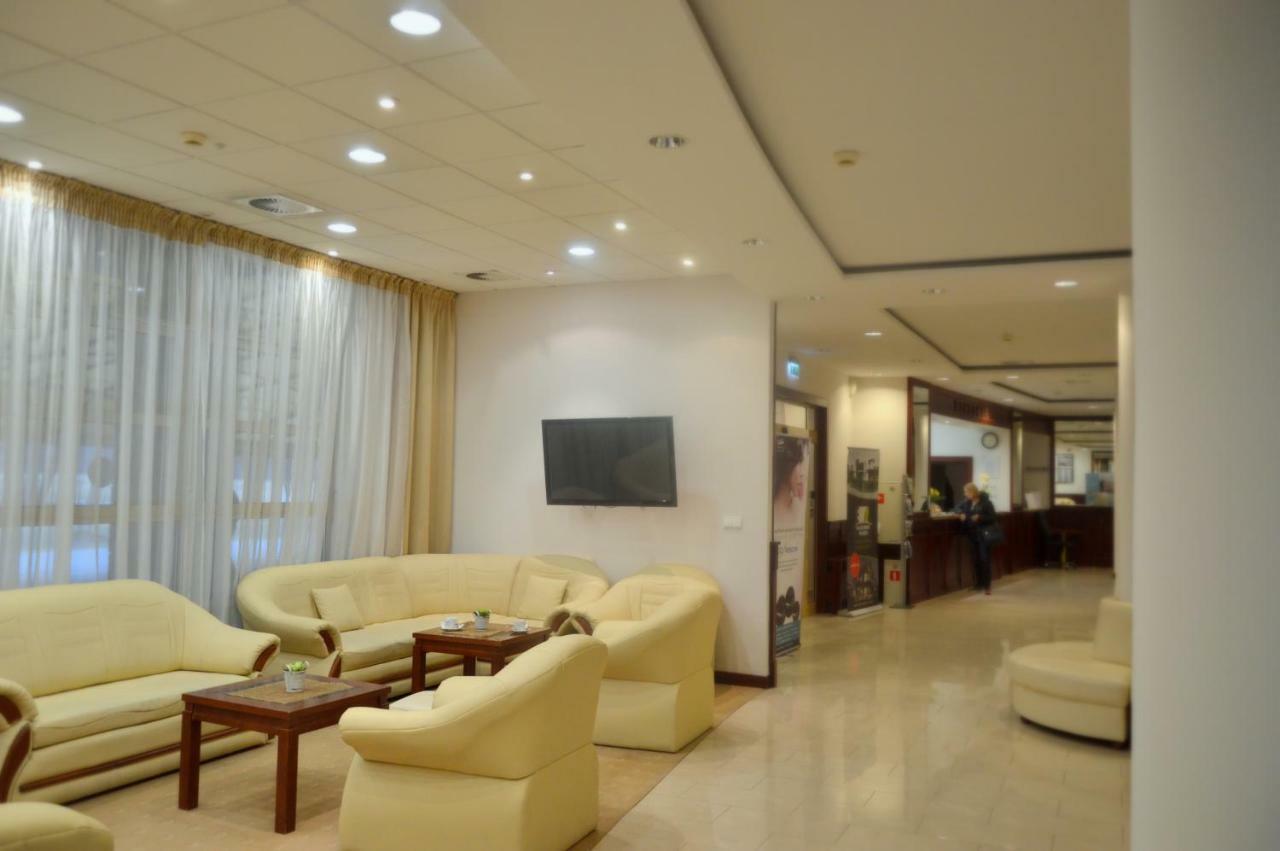 Hotel Termy Palacowe Nałęczów Екстериор снимка
