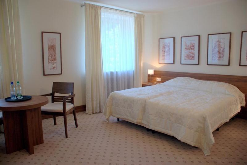 Hotel Termy Palacowe Nałęczów Екстериор снимка